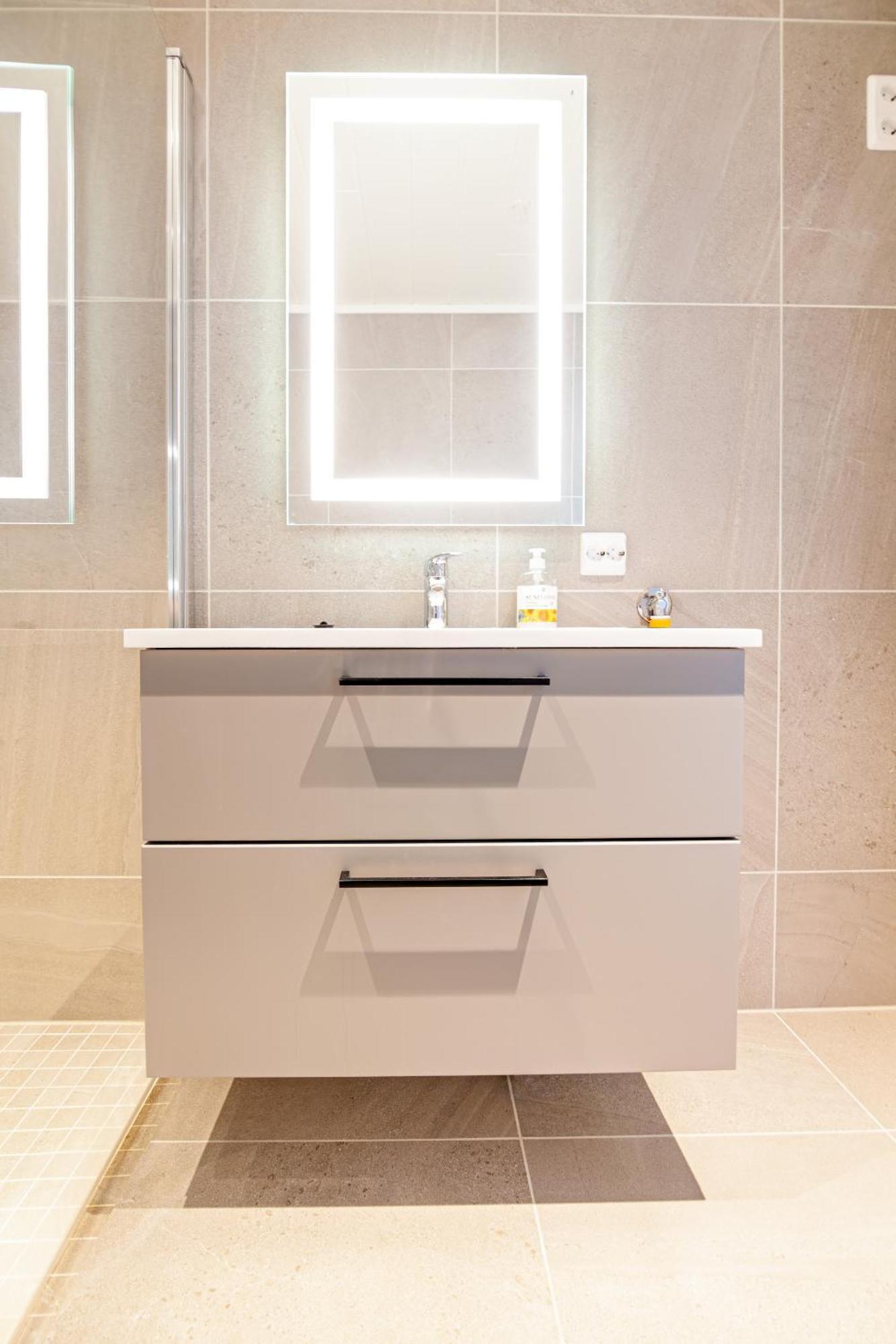 Gjermesoy Luxury Apartment Ballstad Dış mekan fotoğraf